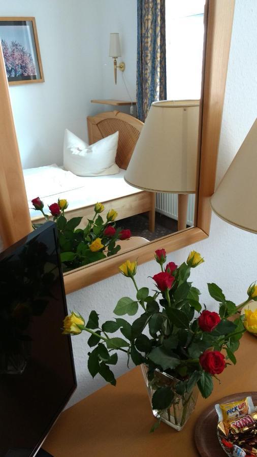 Hotel Lindenhof / Gastehaus An Der Teufelsmauer Thale Esterno foto